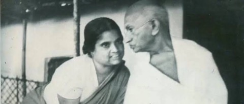 Durgabai Deshmukh in conversation with Mahatma Gandhi.